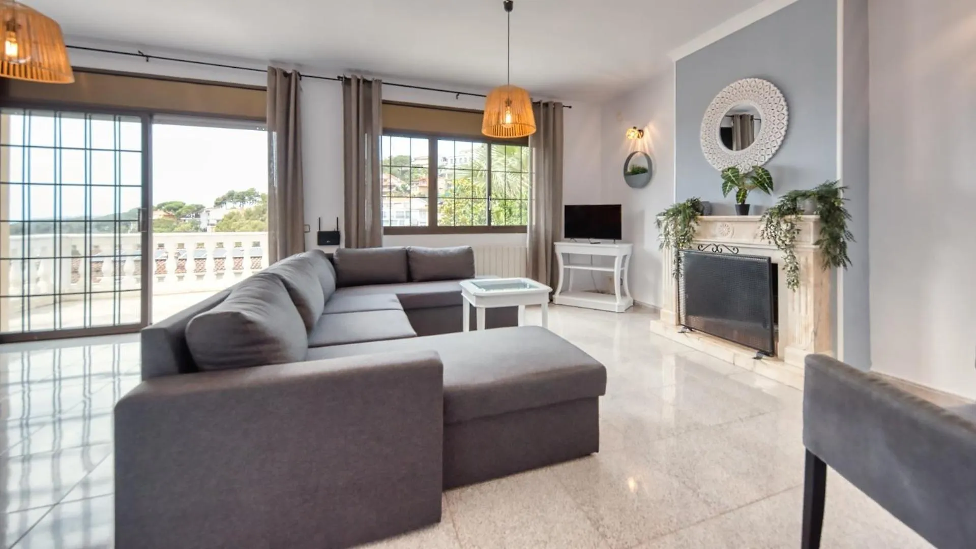 Costacabana - Villa Paris Lloret de Mar